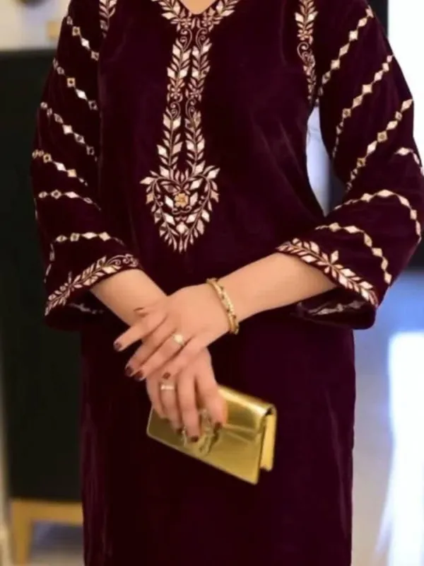 embroidery velvet Maroon 